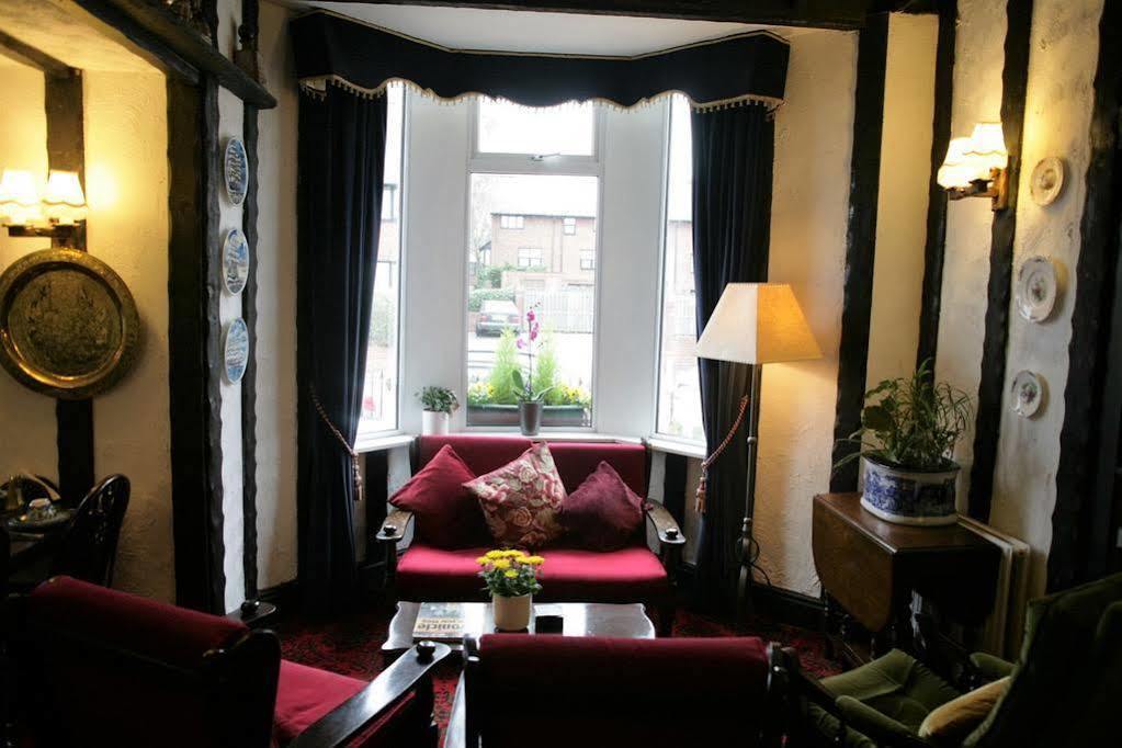 Hamilton Court Hotel Chester Exterior photo